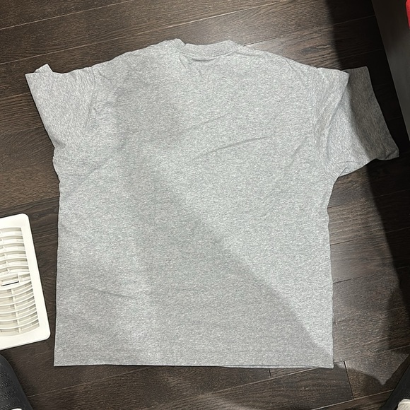 Nike logo swoosh tee size L - Picture 2 of 2